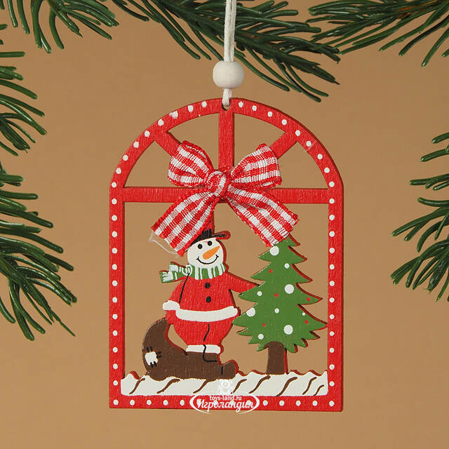 Деревянная елочная игрушка Снеговик у елочки 8 см красная, подвеска Breitner