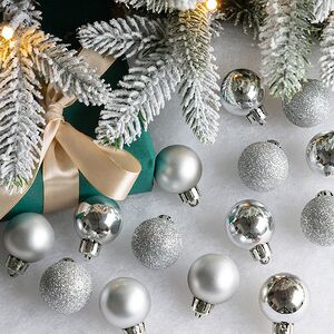 Набор пластиковых шаров Блеск 3 см серебряный, 14 шт