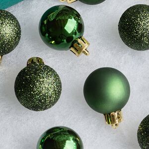 Набор пластиковых шаров Блеск 3 см зеленый бархат, 14 шт Winter Deco фото 2