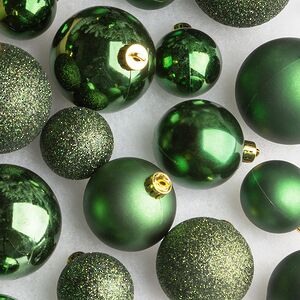 Набор пластиковых шаров Luminous - Зеленый Бархат, 4-6 см, 30 шт Winter Deco фото 2