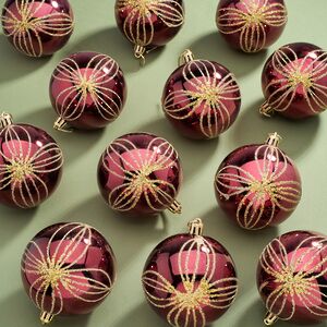 Набор пластиковых шаров Сен-Луи 8 см бордовый, 12 шт