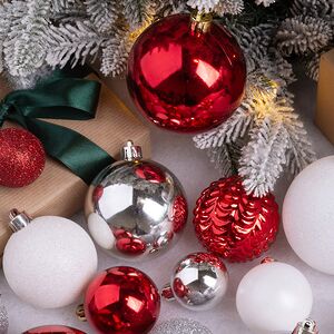 Набор пластиковых шаров Viva Grande: Зимняя ягода 4-8 см, 100 шт Kaemingk фото 2