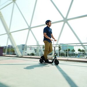 Самокат Razor A5 Air, надувные колеса 200 мм, черный, до 100 кг Razor (Разор) фото 13
