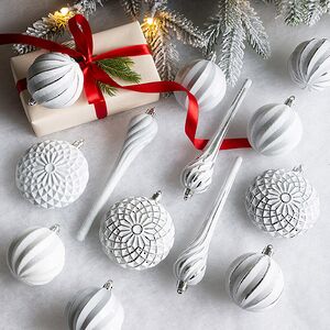 Набор елочных игрушек Frosty White 6-17 см, 15 шт