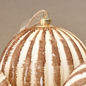 Елочные шары Gonneza - Gavi 10 см, 4 шт, пластик Winter Deco фото 4