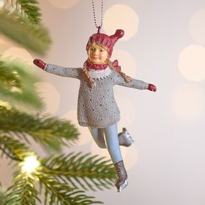 Елочная игрушка Девушка Силвана на коньках 10 см