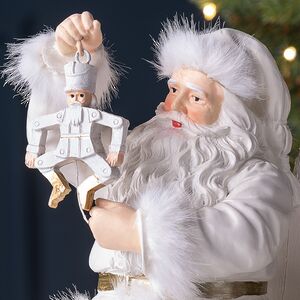 Фигурка Санта Клаус со щелкунчиком в белом кафтане - Merry Christmas 19 см Winter Deco фото 2