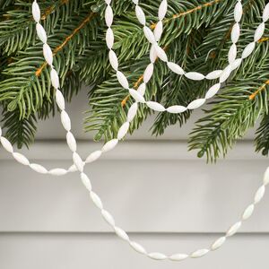 Бусы на елку Radiance 270 см белые, пластиковые