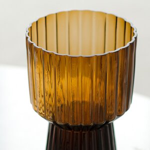 Стеклянная ваза Гильбрен 29 см янтарная EDG фото 3