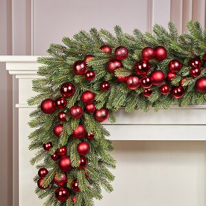 Гирлянда из елочных шаров Рубиновая Нить - Winter Gems 180*14 см, пластик