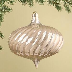Елочная игрушка Луковка Petrice 19*17 см перламутр, пластик