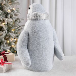 Декоративная фигура Пингвин Шелди в шарфе - Warm heart 38 см Christmas Deluxe фото 3