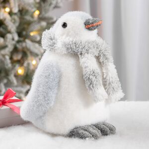 Декоративная фигура Пингвин Шанти в шарфе - Warm heart 22 см Christmas Deluxe фото 1