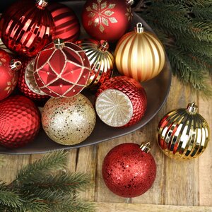 Набор пластиковых шаров Shine Collection: This is Christmas 8 см, 42 шт Winter Deco фото 7
