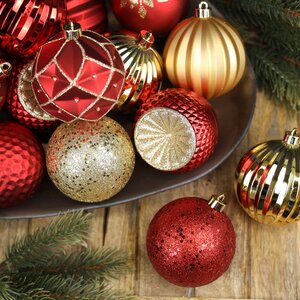 Набор пластиковых шаров Shine Collection: This is Christmas 8 см, 42 шт Winter Deco фото 3