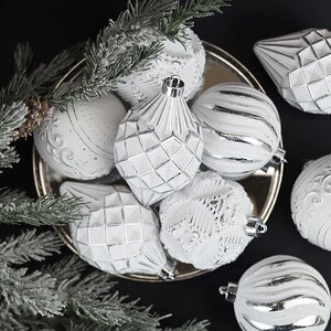 Набор пластиковых шаров Winter Candy: White silver 8 см, 16 шт Winter Deco фото 1