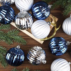 Набор пластиковых шаров Arctic Beauty 8 см, 12 шт Winter Deco фото 4