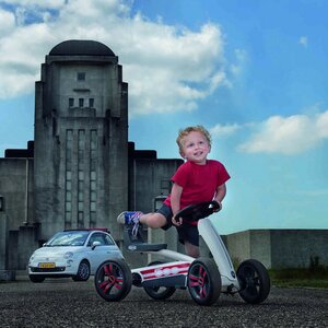 Детский веломобиль Berg Buzzy Fiat 500 прямой привод, до 30 кг BERG фото 6