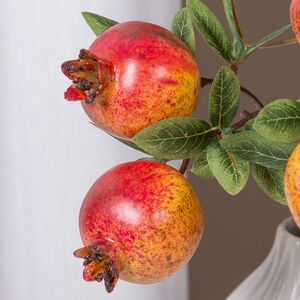 Искусственная ветка Гранат Шароли 33 см красная EDG (ЭДГ) фото 3