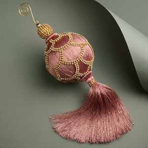 Елочный шар с Кисточкой Арханес 28 см розовый