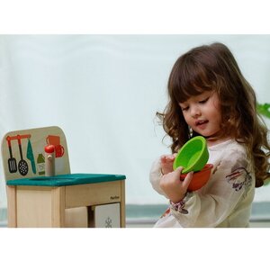 Набор игрушечной посуды Обед, 12 предметов, дерево Plan Toys фото 2