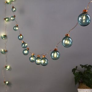 Светодиодная гирлянда на батарейках Christmas Balls 2.65 м, 20 холодных белых мини LED ламп, медная проволока, IP20 Kaemingk фото 2