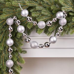 Гирлянда - бусы из шаров Новогодний Блеск 3-5 см, 128*5 см серебряные