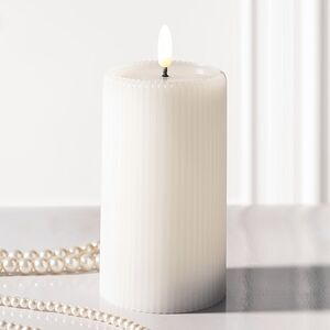 Светодиодная свеча с имитацией пламени Мокколо 13 см белая, с пультом