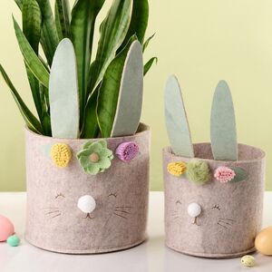 Набор декоративных кашпо из фетра Кролики 16-20 см, 2 шт