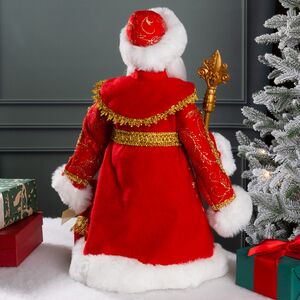 Фигура Дед Мороз - Хозяин Зимы в красной шубе 50 см Triumph Tree фото 3