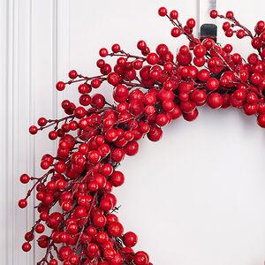 Декоративный венок Амандин с красными ягодами 50 см Christmas Deluxe (Кристмас Делюкс) фото 2