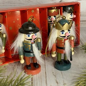 Набор деревянных елочных игрушек Королевские Гвардейцы 8 см, 6 шт Breitner фото 5