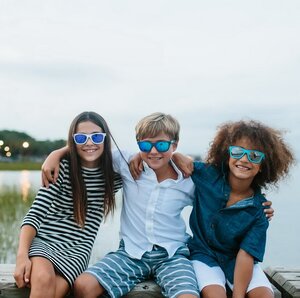 Солнцезащитные очки для подростков Babiators Aces Navigators. Шалун, 6-14 лет, белый, фиолетовые линзы Babiators фото 3