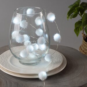 Светодиодная гирлянда на батарейках Шарики Fluffy Pompom Midi 1.9 м, 20 холодных белых LED ламп, серебряная проволока, IP20
