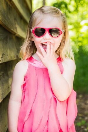 Детские солнцезащитные очки Babiators Polarized. Звёздочки, 3-5 лет, чехол Babiators (Бэбиаторс) фото 3