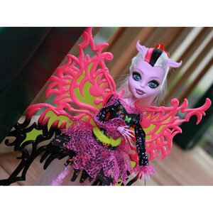 Кукла Бонита Фемур Монстрические мутации (Monster High) Mattel фото 4