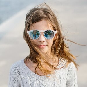 Солнцезащитные очки для подростков Babiators Polarized Keyhole Джетсеттер, 6-14 лет, полупрозрачные Babiators фото 2
