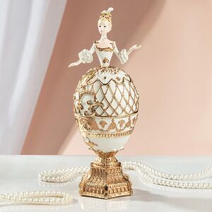 Декоративная шкатулка-яйцо Принцесса Амалия из Розенборга 21 см