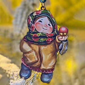 Елочная игрушка Девочка с яблоком - Зимние Каникулы 10 см, подвеска