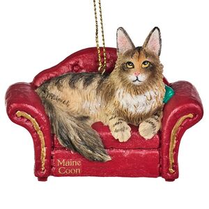 Елочная игрушка Кот Мейн-кун на софе 9 см