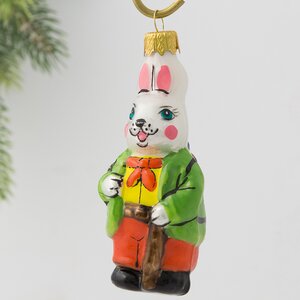 Стеклянная елочная игрушка Символ Года - Кролик Арнольд с рюкзаком 10 см, подвеска