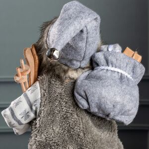 Санта - Северный волшебник с подарками и лыжами 45 см Peha фото 6