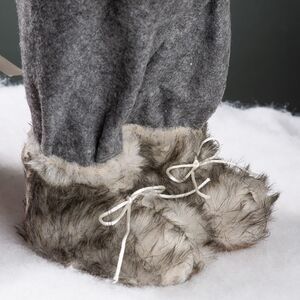 Санта - Северный волшебник с подарками и лыжами 60 см Peha фото 9