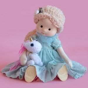 Мягкая кукла Аврора с единорогом Пудингом 38 см, Minimalini