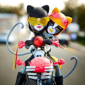Набор кукол Пурсефона и Мяулодия На скутере 26 см (Monster High) Mattel фото 3