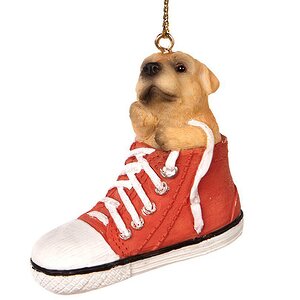 Елочная игрушка Песик Лабрадор в кеде 5 см, красный