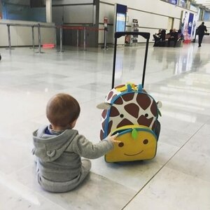 Детский чемодан на колесиках Жираф Джулс 32*46 см Skip Hop фото 6