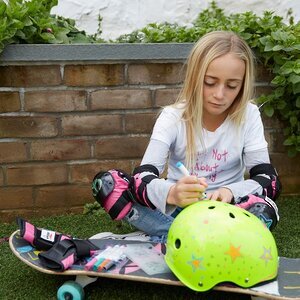 Детский защитный шлем Wipeout Neon Zest с фломастерами, 49-52 см Wipeout фото 2