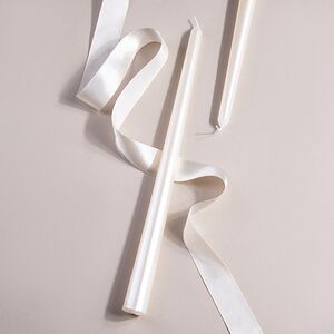 Высокая свеча Agrate Brianza 30 см белая