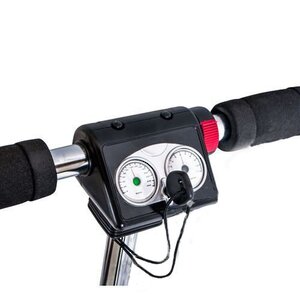 Самокат со светом, звуком и спидометром Zinc Nitro, колеса 120 мм, серебристый с черным Zinc фото 2